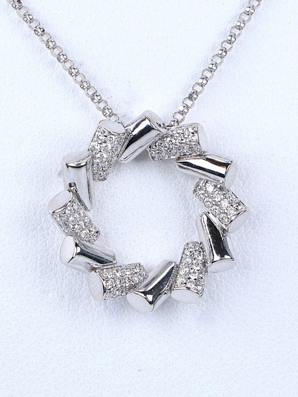 22258 Roberto Coin 18k White Gold Diamond Small Domino Pendant 18"